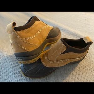 LL BEAB brand new, ankle height bean boots